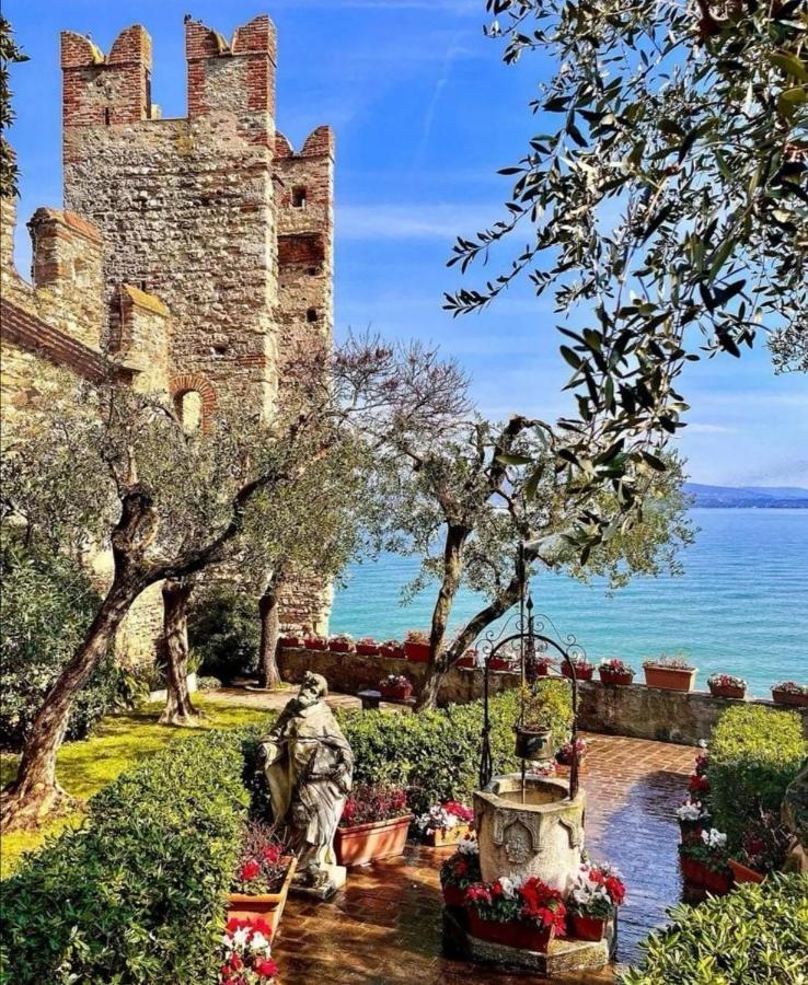 Sorridi Al Lago Сирмионе Экстерьер фото